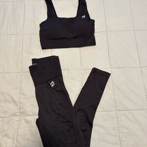 peloton seamless leggings and bra set, xs/s, black